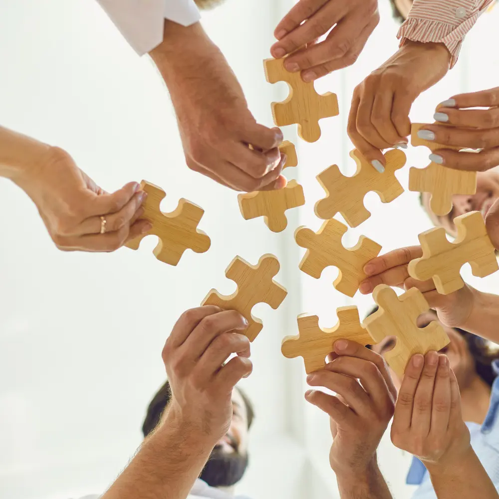 Why Pharma Companies Partner with Intermediate CRAMS Providers